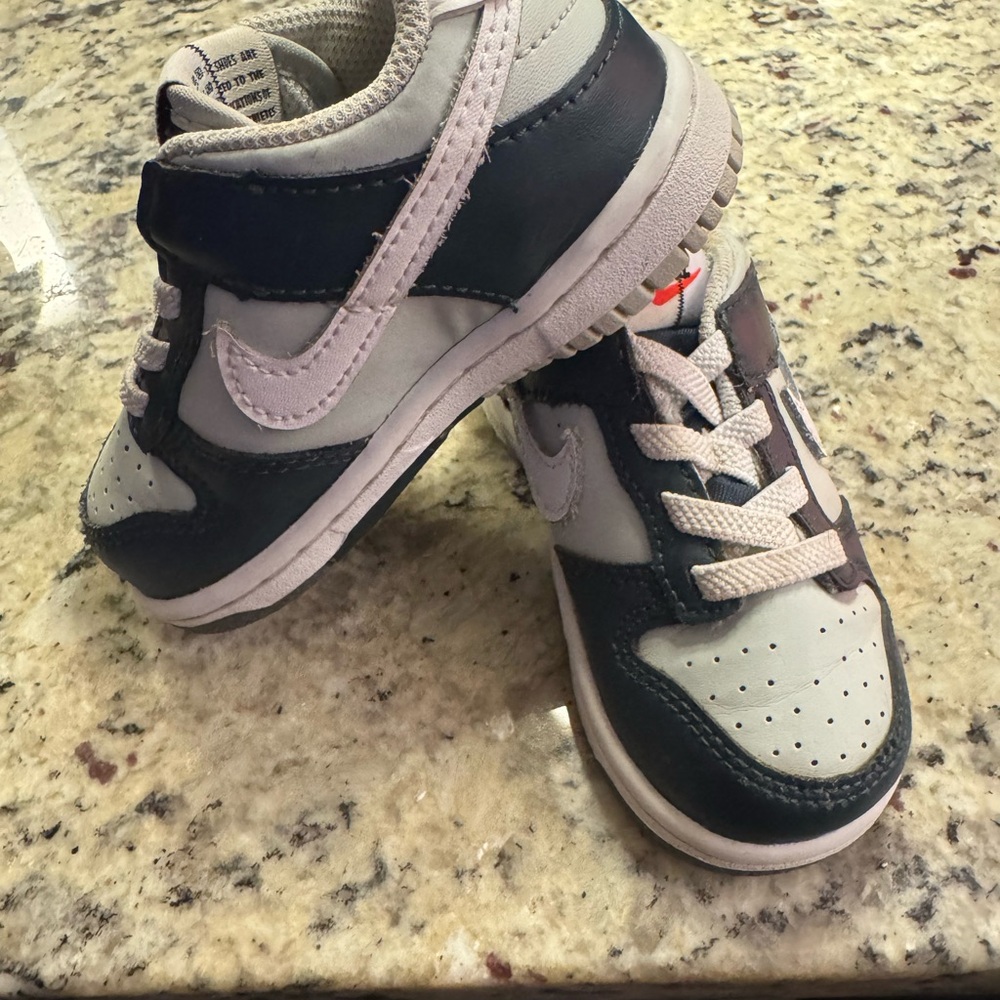 Nike Kids Black and Gray Sneakers